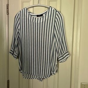 yushi 100% cotton three-quarter length sleeve blouse. Size M.